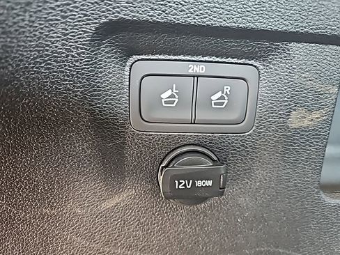 Used 2025 Kia Telluride S AWD/4WD image 42