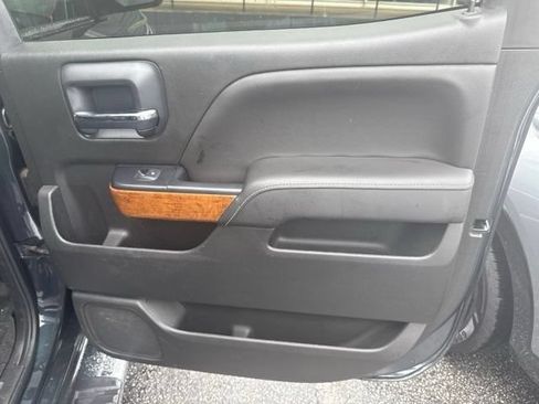 Used 2018 Chevrolet Silverado 1500 High Country AWD/4WD image 23