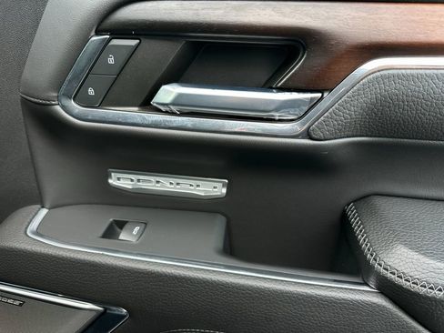 Used 2024 GMC Sierra 1500 Denali w/ Technology Package image 18