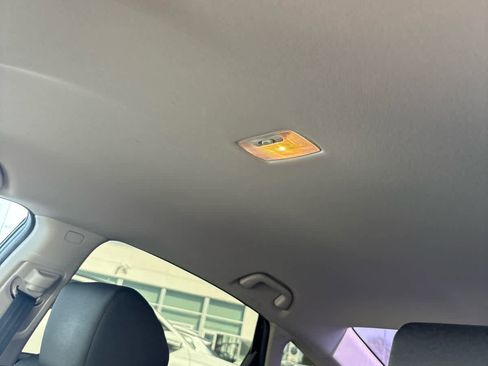 Used 2018 Honda Accord LX image 3