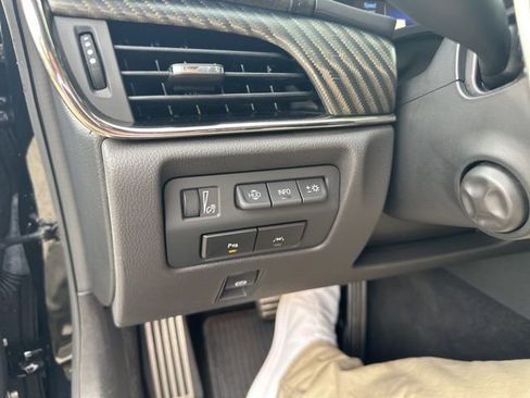 Used 2017 Cadillac ATS V w/ Carbon Black Package image 16