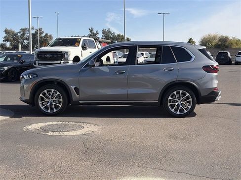 Certified 2024 BMW X5 sDrive40i w/ Premium Package image 10
