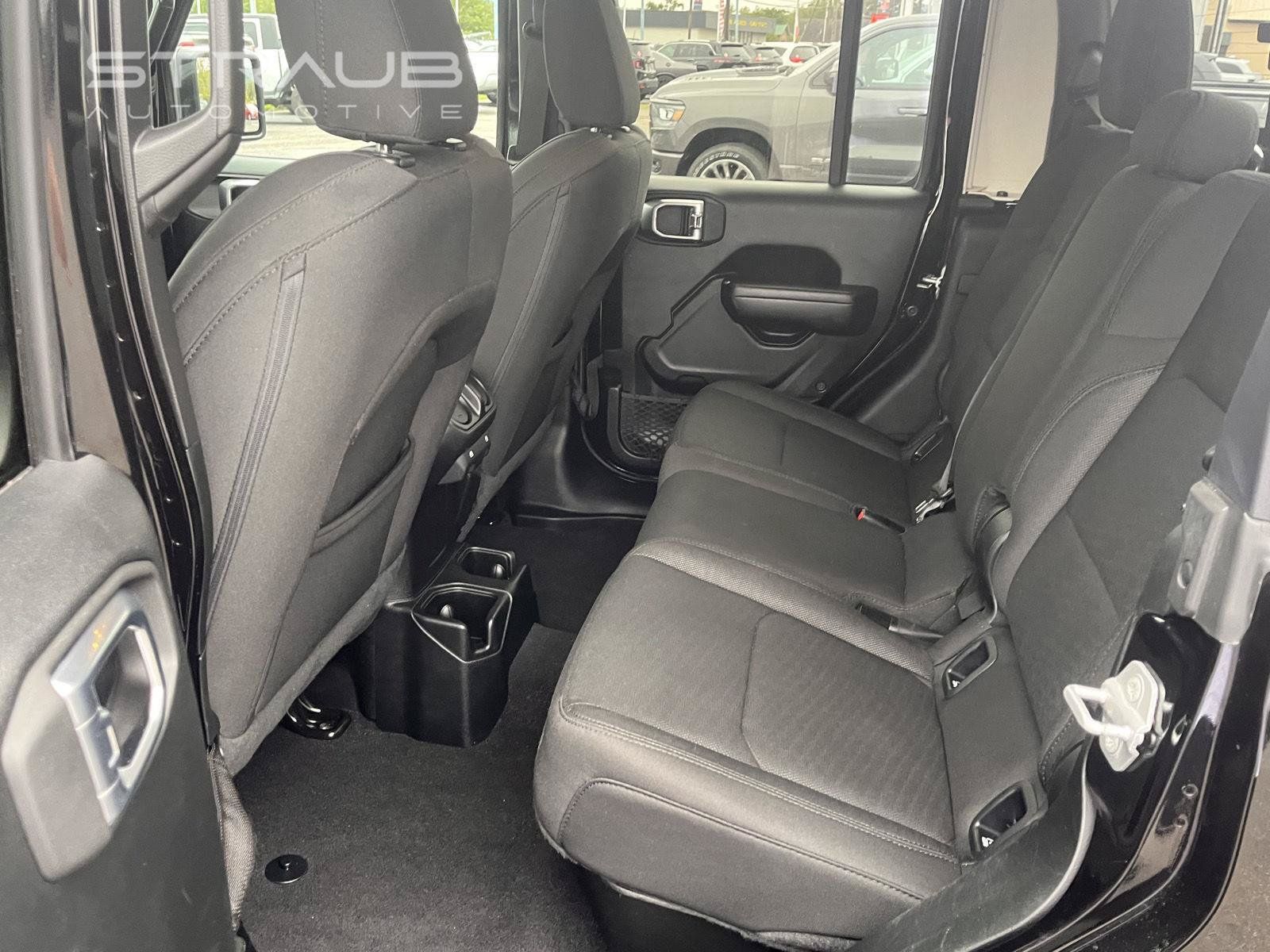 Used 2020 Jeep Gladiator Sport w/ Quick Order Package 24S AWD/4WD image 16
