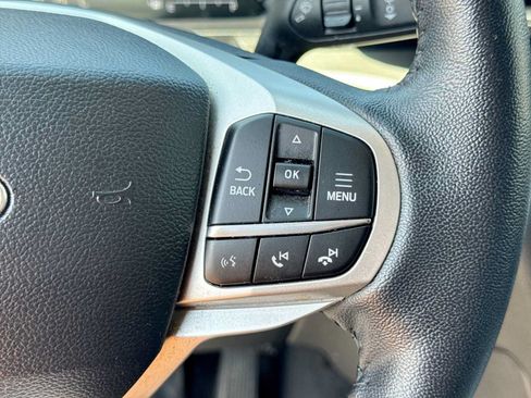 Used 2023 Ford Explorer XLT w/ Equipment Group 202A AWD/4WD image 25
