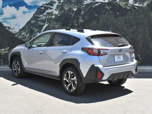 Used 2025 Subaru Crosstrek 2.5i Premium AWD/4WD image 9