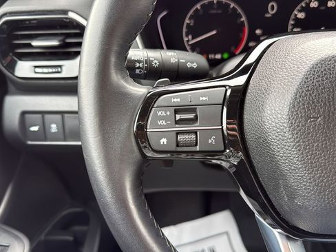 Used 2025 Honda Pilot EX-L image 38