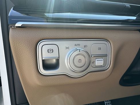 New 2026 Mercedes-Benz GLS 450 4MATIC image 36
