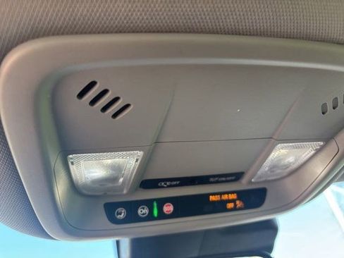 Used 2023 Chevrolet Malibu RS image 28