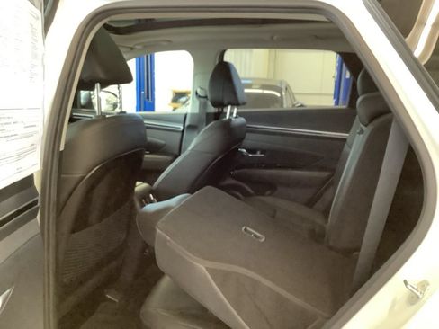 Certified 2023 Hyundai Tucson Limited AWD/4WD image 14