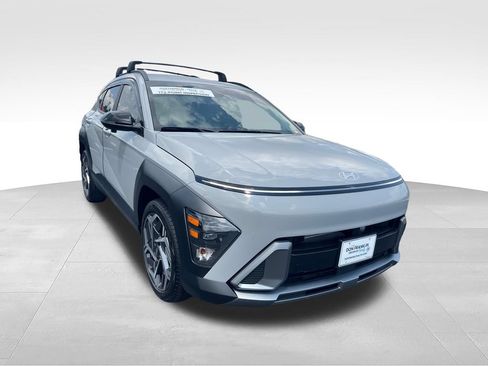 Used 2026 Hyundai Kona SEL Premium FWD image 7