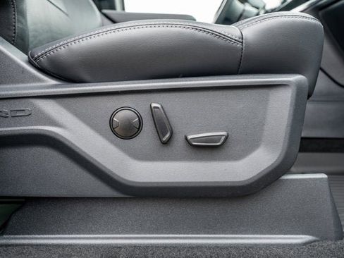 New 2025 Ford Expedition Max Platinum w/ Stealth Performance Package image 32