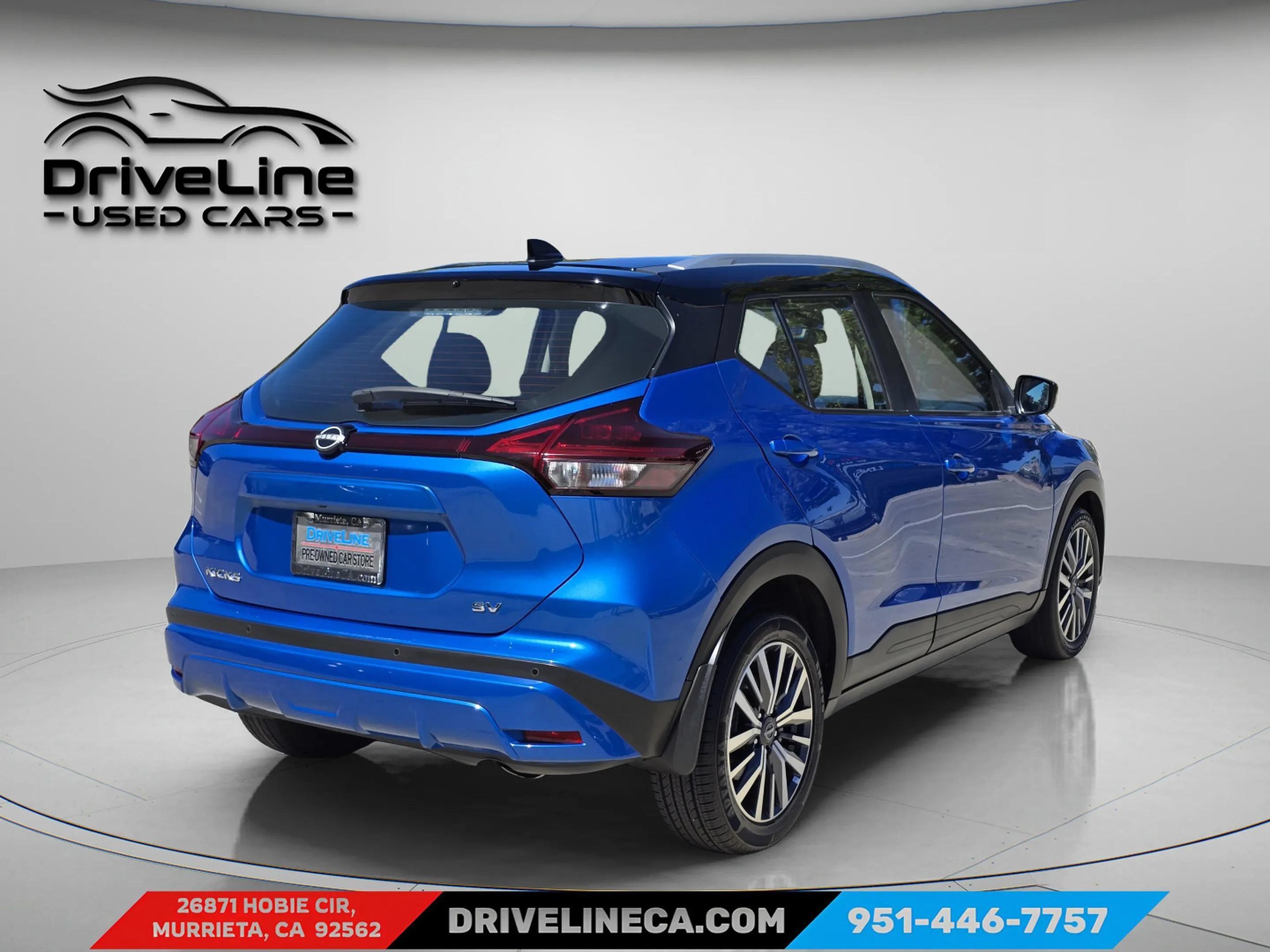 Used 2023 Nissan Kicks SV FWD image 2