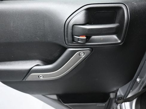 Used 2016 Jeep Wrangler Unlimited Sport AWD/4WD image 23