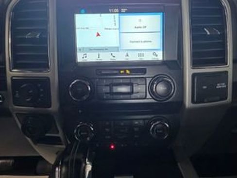 Used 2018 Ford F150 Lariat image 18