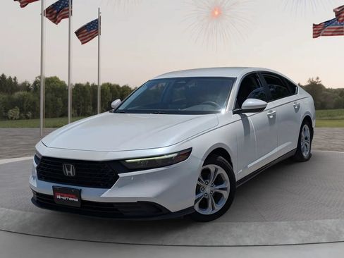 Used 2023 Honda Accord LX image 3