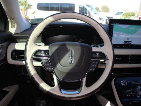 Certified 2022 Lincoln Nautilus Black Label AWD/4WD image 11