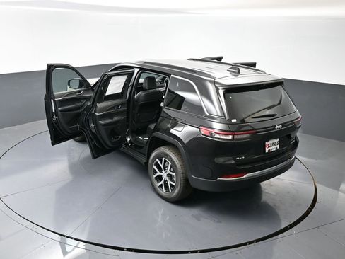 New 2025 Jeep Grand Cherokee Limited w/ Luxury Tech Group II image 59