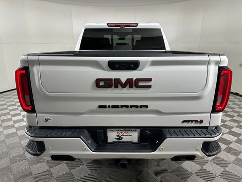 Used 2023 GMC Sierra 1500 AT4 w/ AT4 Premium Package image 9