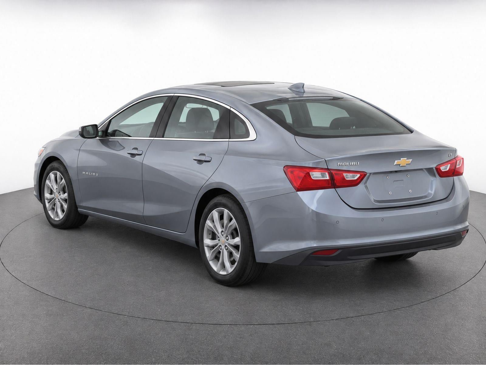 Used 2024 Chevrolet Malibu LT FWD image 5