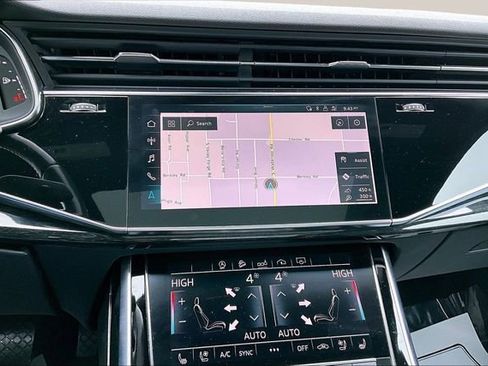 Used 2019 Audi Q8 Premium Plus w/ Premium Plus image 12