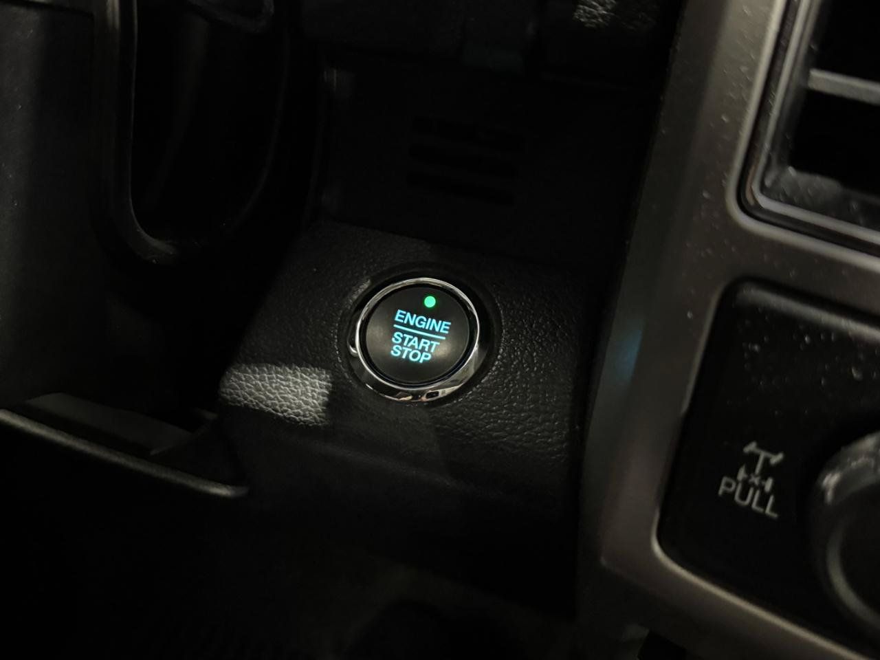 Used 2019 Ford F250 Lariat w/ Lariat Ultimate Package AWD/4WD image 9