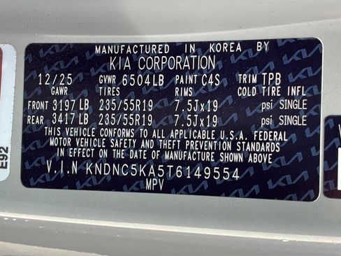 New 2026 Kia Carnival EX FWD image 30