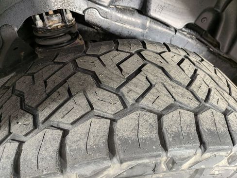 Used 2022 Ford Bronco Black Diamond image 13