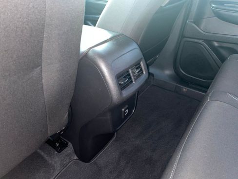 Used 2024 GMC Terrain SLE image 22