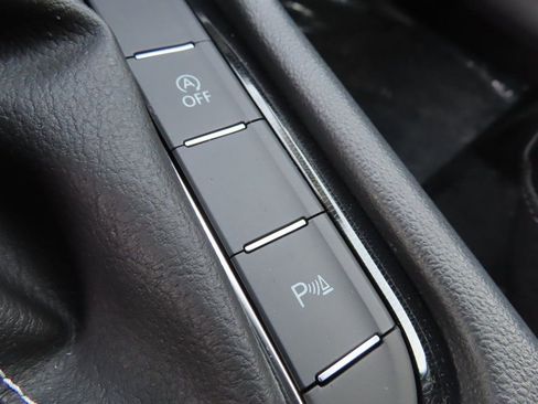 New 2026 Volkswagen Taos SE AWD/4WD image 11