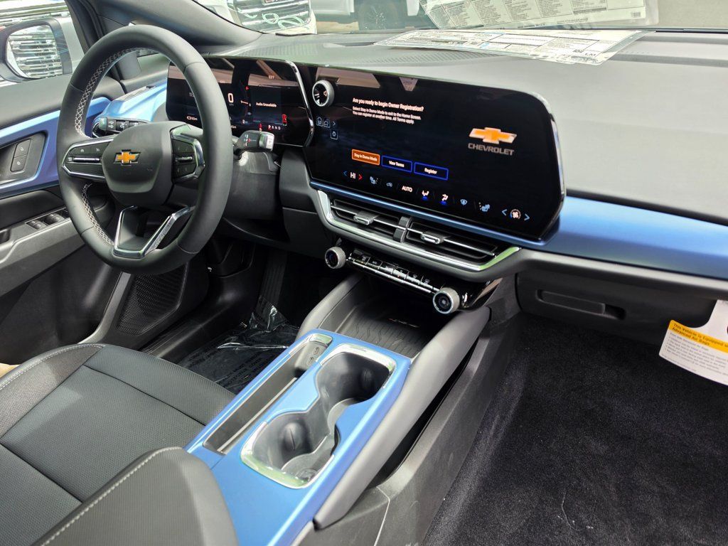 New 2026 Chevrolet Equinox EV LT AWD/4WD image 10