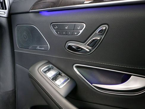 Used 2015 Mercedes-Benz S 550 Sedan image 46