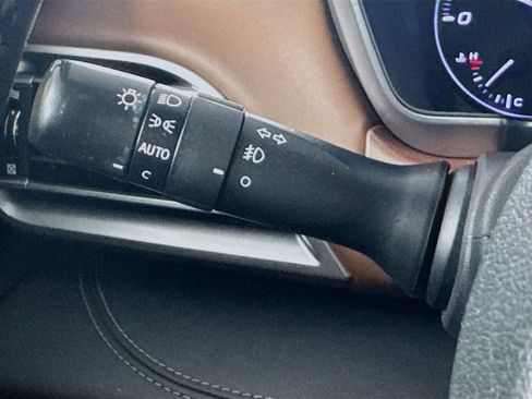 Used 2020 Subaru Outback Touring XT AWD/4WD image 12