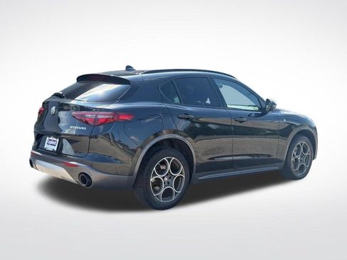 Used 2023 Alfa Romeo Stelvio Ti AWD/4WD image 3