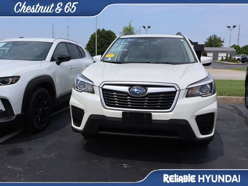 Used 2020 Subaru Forester Premium AWD/4WD image 6