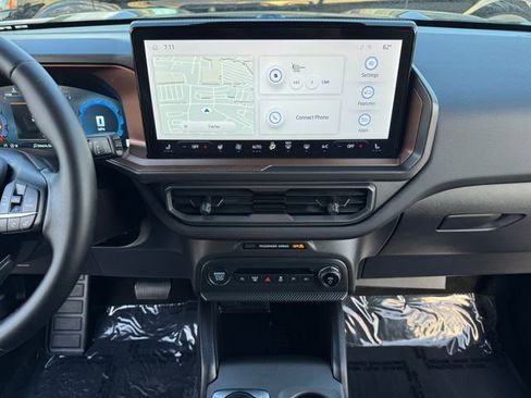 Certified 2025 Ford Bronco Sport Outer Banks w/ Outer Banks Tech Package+ AWD/4WD image 25