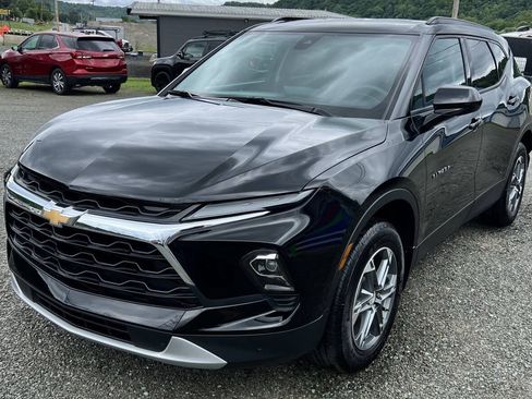 Used 2024 Chevrolet Blazer LT w/ Convenience Package FWD image 7