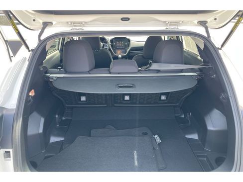 Certified 2025 Subaru Impreza 2.0i image 17