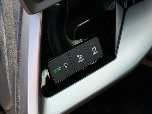 Used 2024 Audi A3 2.0T Premium FWD image 18