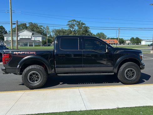 Used 2025 Ford F150 Raptor AWD/4WD image 4