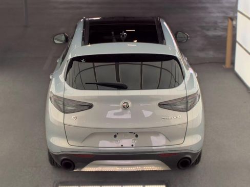 Used 2024 Alfa Romeo Stelvio Ti w/ Performance Driving Package AWD/4WD image 7
