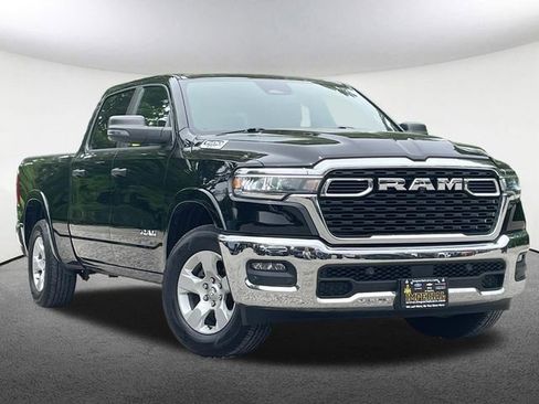 Used 2025 RAM 1500 Big Horn AWD/4WD image 2