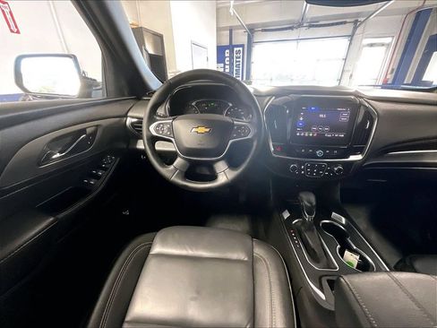 Used 2023 Chevrolet Traverse LT AWD/4WD image 17