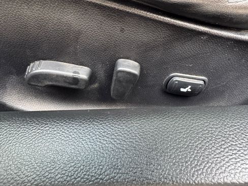 Used 2012 INFINITI G37 x w/ Premium Pkg image 24