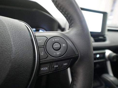 Used 2025 Toyota RAV4 XLE w/ Convenience Package AWD/4WD image 19