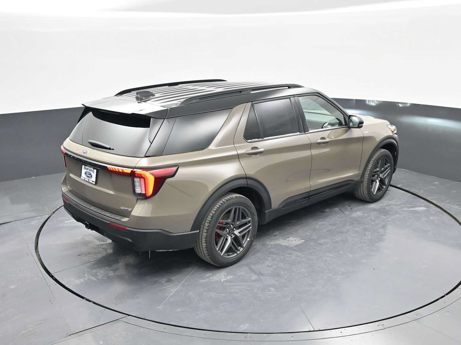 New 2026 Ford Explorer ST-Line w/ ST-Line Street Pack AWD/4WD image 58