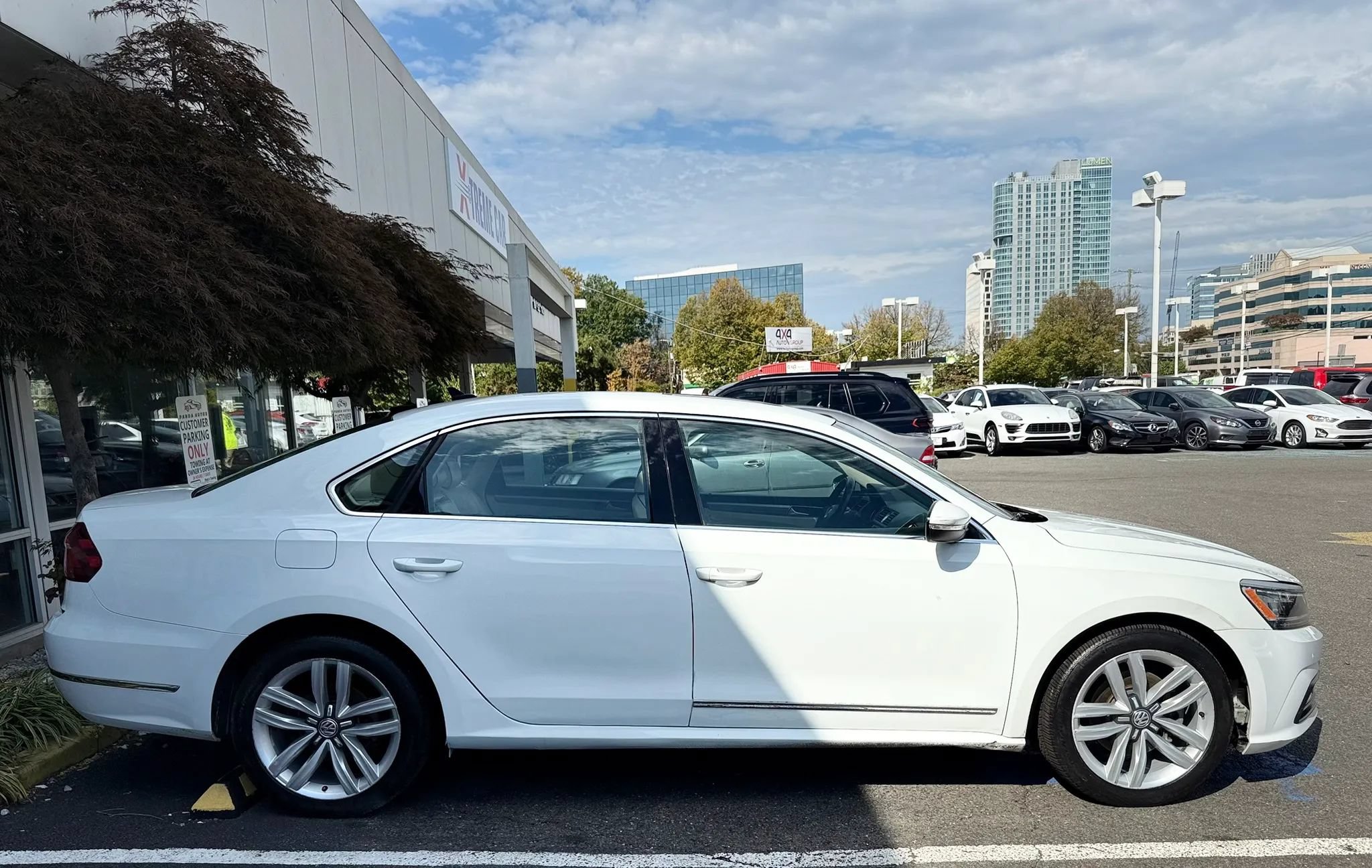 Used 2017 Volkswagen Passat 1.8T SE FWD image 7