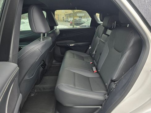 Used 2023 Lexus RX 350 Premium w/ Cold Area Package AWD/4WD image 16