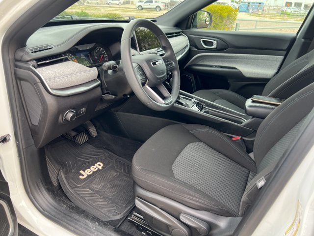 Used 2024 Jeep Compass Sport AWD/4WD image 17