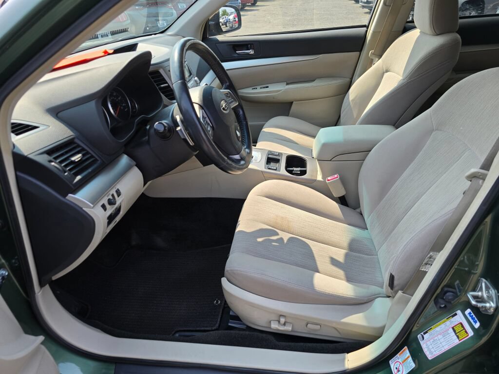 Used 2013 Subaru Outback 2.5i Premium w/ All-Weather Pkg AWD/4WD image 24
