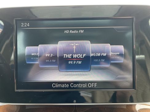 Used 2017 Mercedes-Benz C 300 4MATIC Sedan image 15